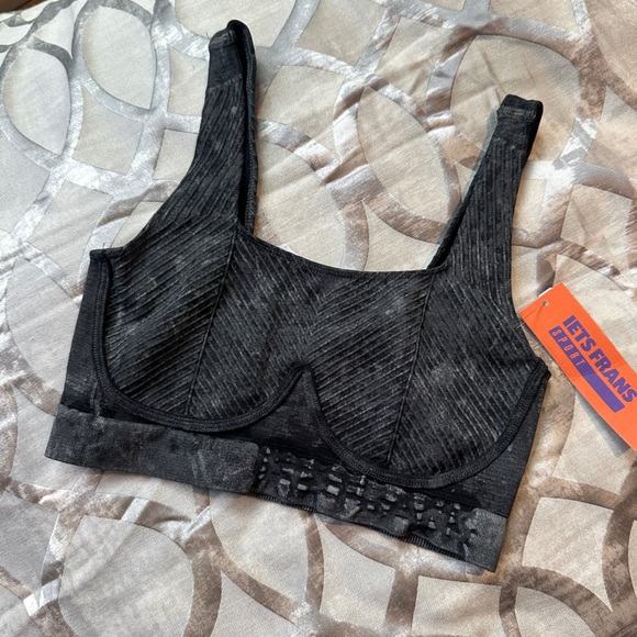 UO Black Seamless Rib Acid Wash Square Neck Lounge Bra Size Small - Picture 6 of 10